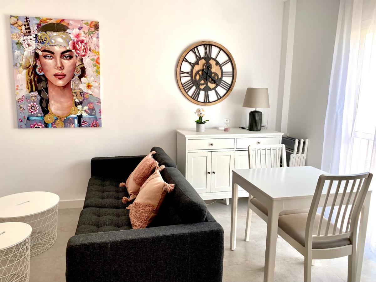 Luz De Conil Aire Acondicionado Y Wifi -solo Familias Y Parejas- Apartamento *